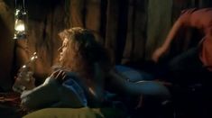 Рената Литвинова показала голую попу в фильме «Мне не больно» фото #8