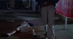 Голые сиськи Робин Шервуд в фильме «Жажда смерти 2» фото #3