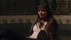 Шикарная голая грудь Роксанны Паллетт в фильме «Поворот не туда 6: Последний курорт» фото #1