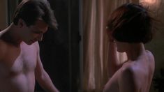 Голая грудь Саманты Мэтис в фильме «Прибавьте громкость» фото #3