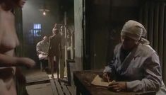 Светлана Бакулина оголила грудь и попу в сериале «Жить сначала» фото #2