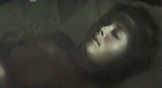 Голая грудь Светланы Рябовой в фильме «Двое на острове слез» фото #5