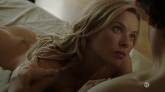 Голая попа Софи Майстер в сериале «Мафиоза» фото #2