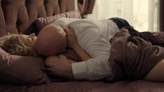 Софья Лебедева засветила грудь в сериале «Бывшие» фото #5