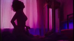 Голые сиськи Софьи Синицыной в фильме «Давай завтра» фото #1