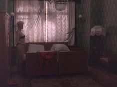 Голая грудь Татьяны Васильевой в фильме «Увидеть Париж и умереть» фото #1