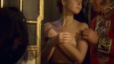 Голые сиськи Татьяны Друбич в фильме «Анна Каренина» фото #3