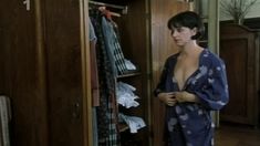 Тереза Бродска показала голую грудь в фильме «Двойная роль» фото #8