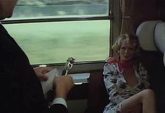 Полностью голая Тери Тордаи в фильме «Джулия» фото #30