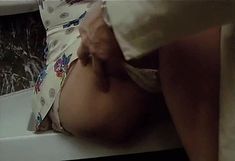 Полностью голая Тери Тордаи в фильме «Джулия» фото #32