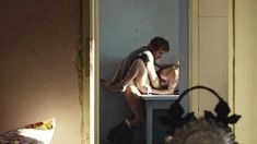 Голая грудь Тианы Лазович в фильме «Зенит» фото #5