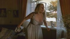 Голая задница Ульяны Лаптевой в фильме «Кружовник» фото #3