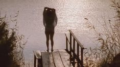 Голая задница Ульяны Лаптевой в фильме «Кружовник» фото #9