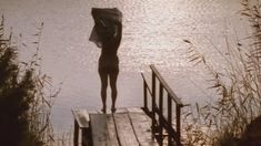 Голая задница Ульяны Лаптевой в фильме «Кружовник» фото #10