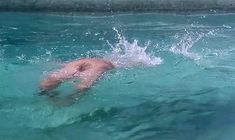 Полностью голая Урсула Андресс в фильме «Чувственная медсестра» фото #11