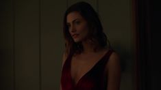 Голая грудь Фиби Тонкин в сериале «Любовники» фото #1