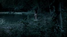 Хейли Этвелл снялась голой в сериале «Столпы Земли» фото #1