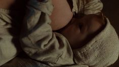 Хейли Этвелл снялась голой в сериале «Столпы Земли» фото #19