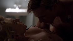 Голая грудь Хелены Йорк в сериале «Мастера секса» фото #5