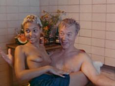 Эвелина Архангельская снялась голой в фильме «Крысиный угол» фото #6