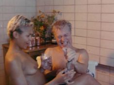 Эвелина Архангельская снялась голой в фильме «Крысиный угол» фото #8