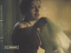 Элле Кулль показала голую грудь в фильме «Цену смерти спроси у мертвых» фото #7