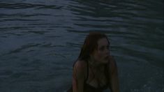 Эльвира Болгова оголила грудь и попу в сериале «Близнецы» фото #1