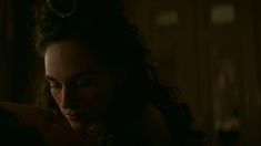 Эмануэла Постаккини снялась голой в сериале «Алиенист» фото #6