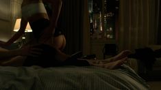 Эмбер Роуз Рева оголила грудь и попу в сериале «Каратель» фото #7