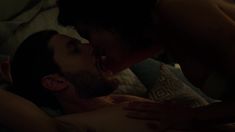 Эмбер Роуз Рева оголила грудь и попу в сериале «Каратель» фото #14