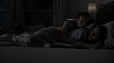 Эми Бреннеман снялась голой в фильме «Твои друзья и соседи» фото #7