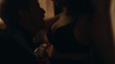 Голая попка Эми Пьетц в фильме «Ты — воплощение порока» фото #3