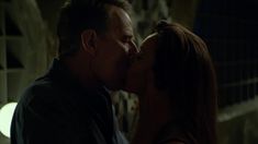 Эсси Дэвис засветила грудь в сериале «Электрические сны Филипа К. Дика» фото #3