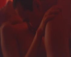 Голая грудь Юлии Гончаровой в фильме «Поединок» фото #5