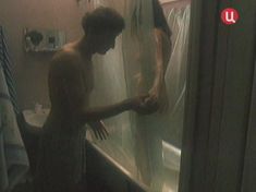 Юлия Меньшова снялась голой в фильме «Разборчивый жених» фото #4