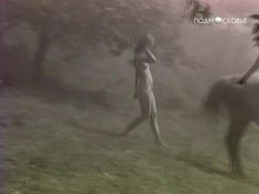 Полностью голая Юлия Ромашина в фильме «Без надежды надеюсь» фото #4