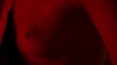 Голая грудь Юлии Хлыниной в российском фильме «Селфи» фото #5