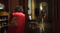 Голые сиськи Янины Мелеховой в сериале «Охотники за бриллиантами» фото #5