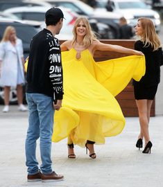 Глюкоза засветила грудь на шоу «Вегас»