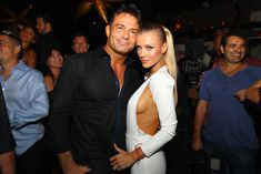 Откровенный наряд Джоанны Крупы на вечеринке фото #4