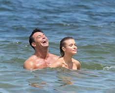 Обнаженная Джоанна Крупа купается в Майями фото #19