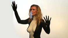 Джоанна Крупа обнажилась для социального рекламного ролика фото #1