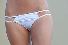 Майлин Класс в мокром купальнике в Таиланде фото #3