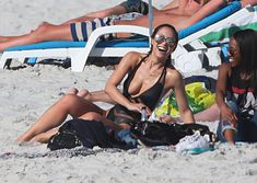 Соблазнительная Майлин Класс купается в Кейптауне фото #19