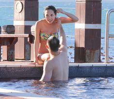 Соблазнительные изгибы тела  Майлин Класс в бикини фото #37