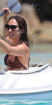 Сексуальная фигура Майлин Класс в бикини фото #18