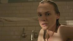 Голая Дайан Крюгер в сериале «Мост»