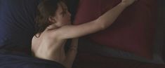 Голая Кира Найтли в фильме «Пиджак» фото #8