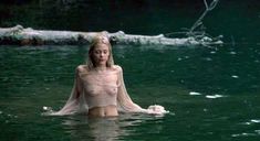 Голая Джейми Кинг в фильме «Летние забавы» фото #3