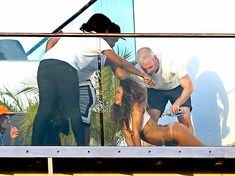 Голая попка Рианны на фотосессии в Голливуде фото #17